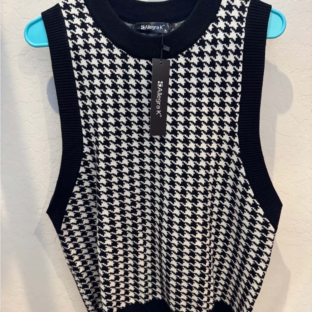 Allegra K Women's Black and White Houndstooth Top